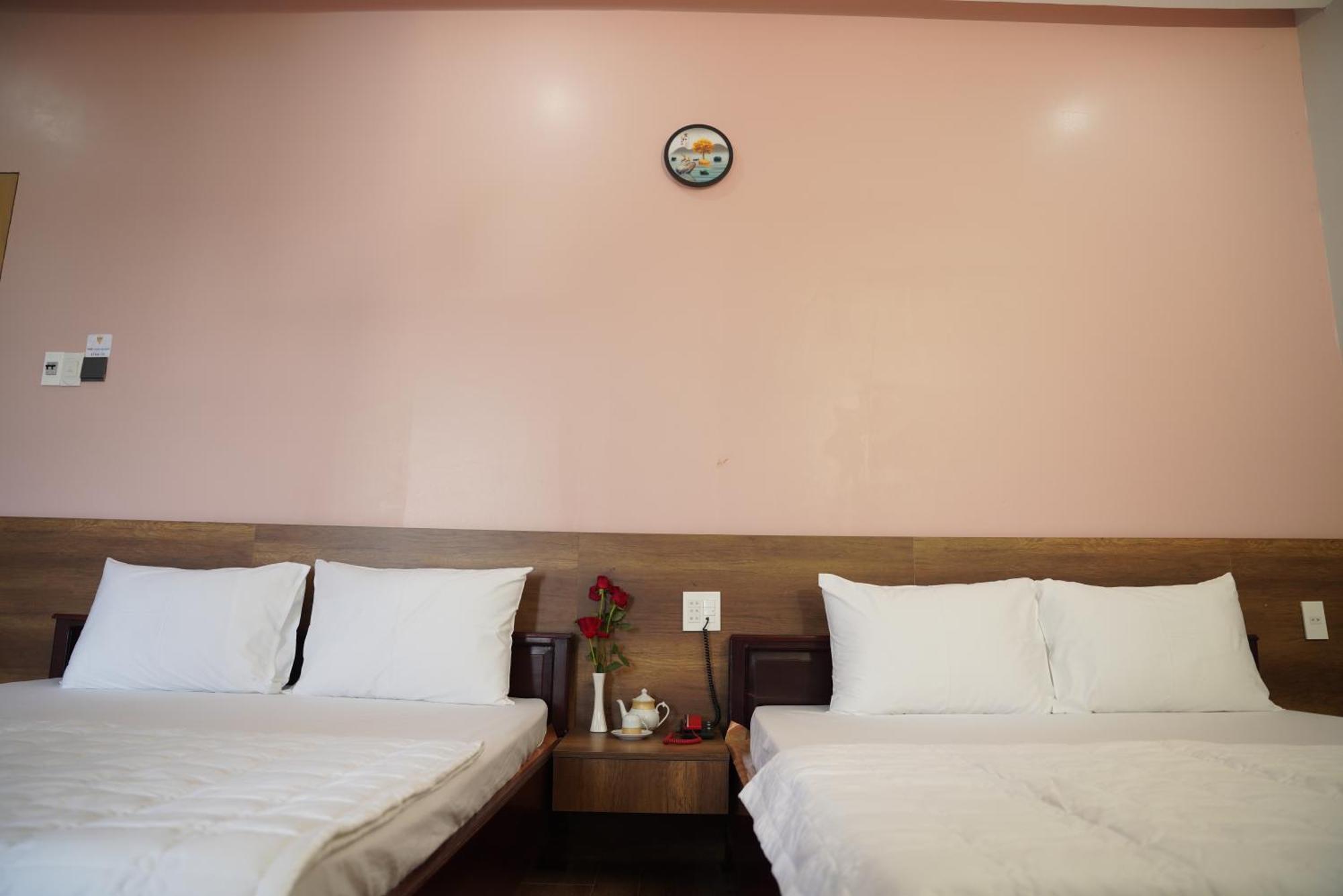 Hotel Khach San De Vuong Cao Lãnh Zewnętrze zdjęcie