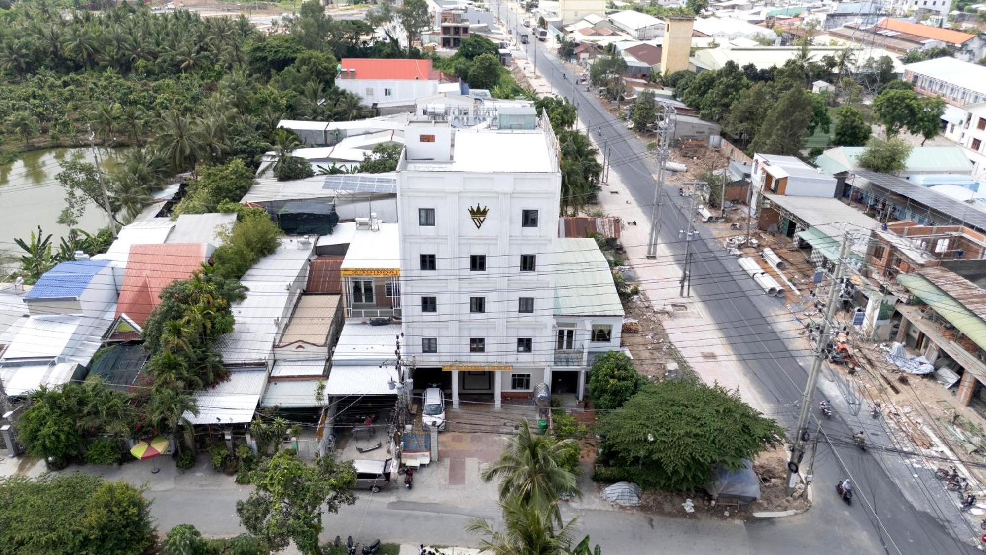 Hotel Khach San De Vuong Cao Lãnh Zewnętrze zdjęcie