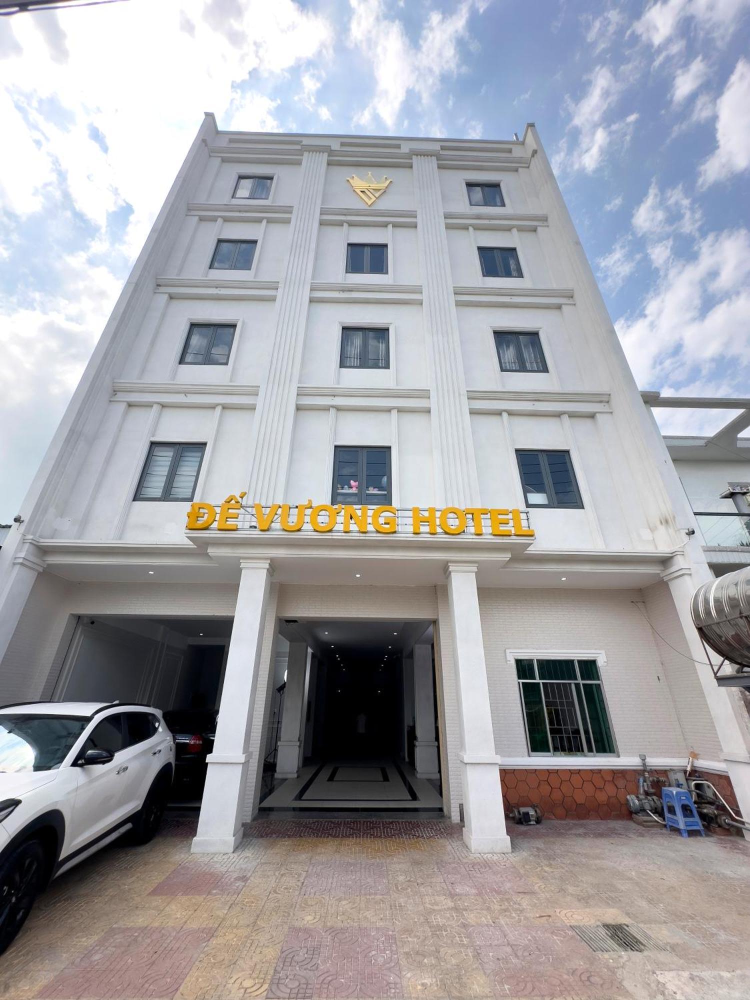 Hotel Khach San De Vuong Cao Lãnh Zewnętrze zdjęcie